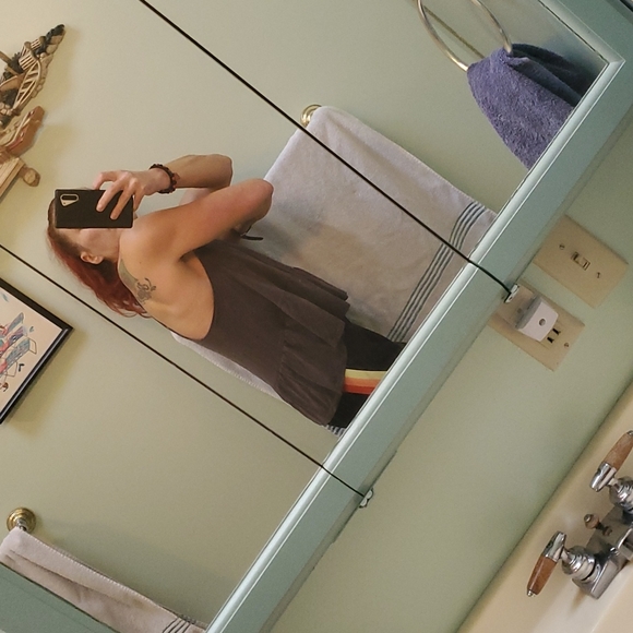 Small dark grey tank top - Picture 5 of 6